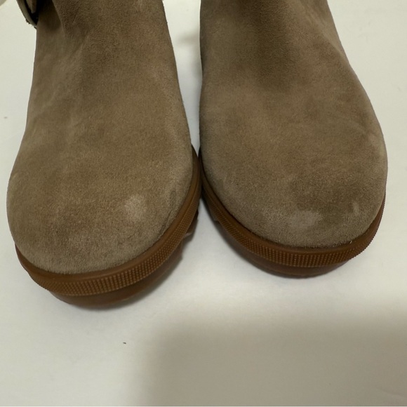 Women’s Sorel Wedge booties! - Picture 5 of 6
